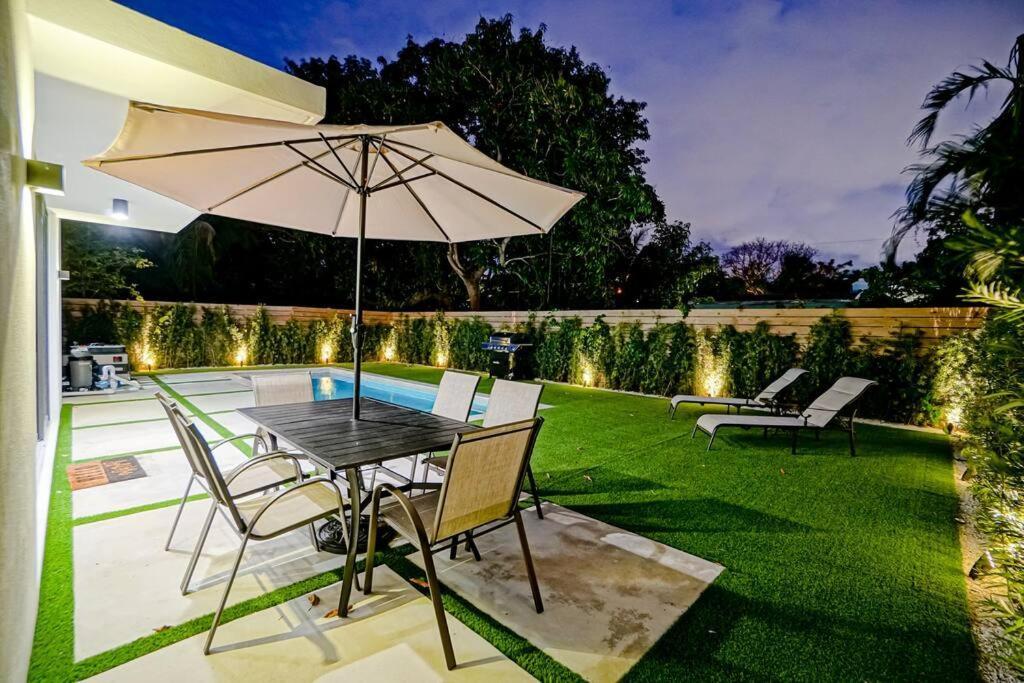 فيلا Design House -Heated Pool -Big Yard -Gated Parking ميامي المظهر الخارجي الصورة