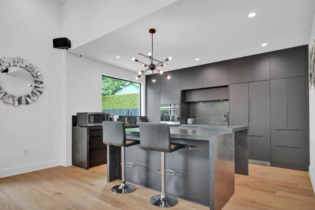 فيلا Design House -Heated Pool -Big Yard -Gated Parking ميامي المظهر الخارجي الصورة