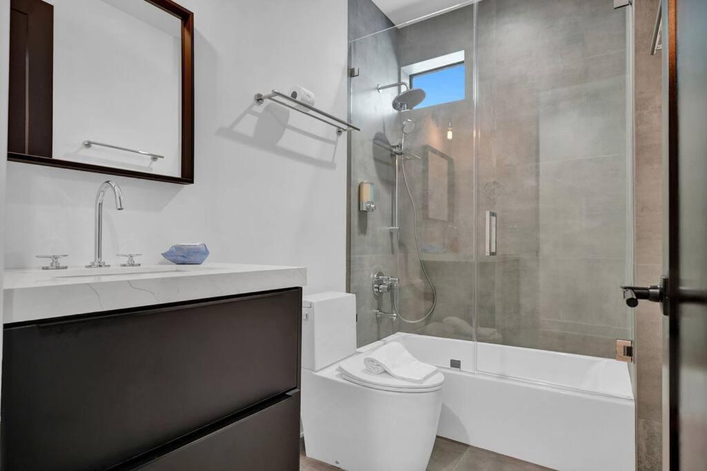فيلا Design House -Heated Pool -Big Yard -Gated Parking ميامي المظهر الخارجي الصورة
