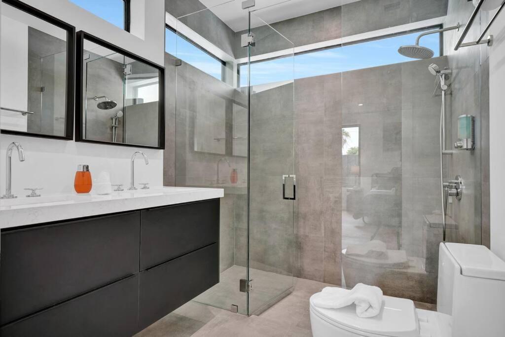 فيلا Design House -Heated Pool -Big Yard -Gated Parking ميامي المظهر الخارجي الصورة